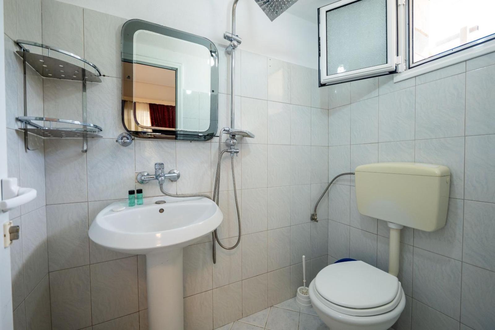 Vila Basho Sarande Exterior photo