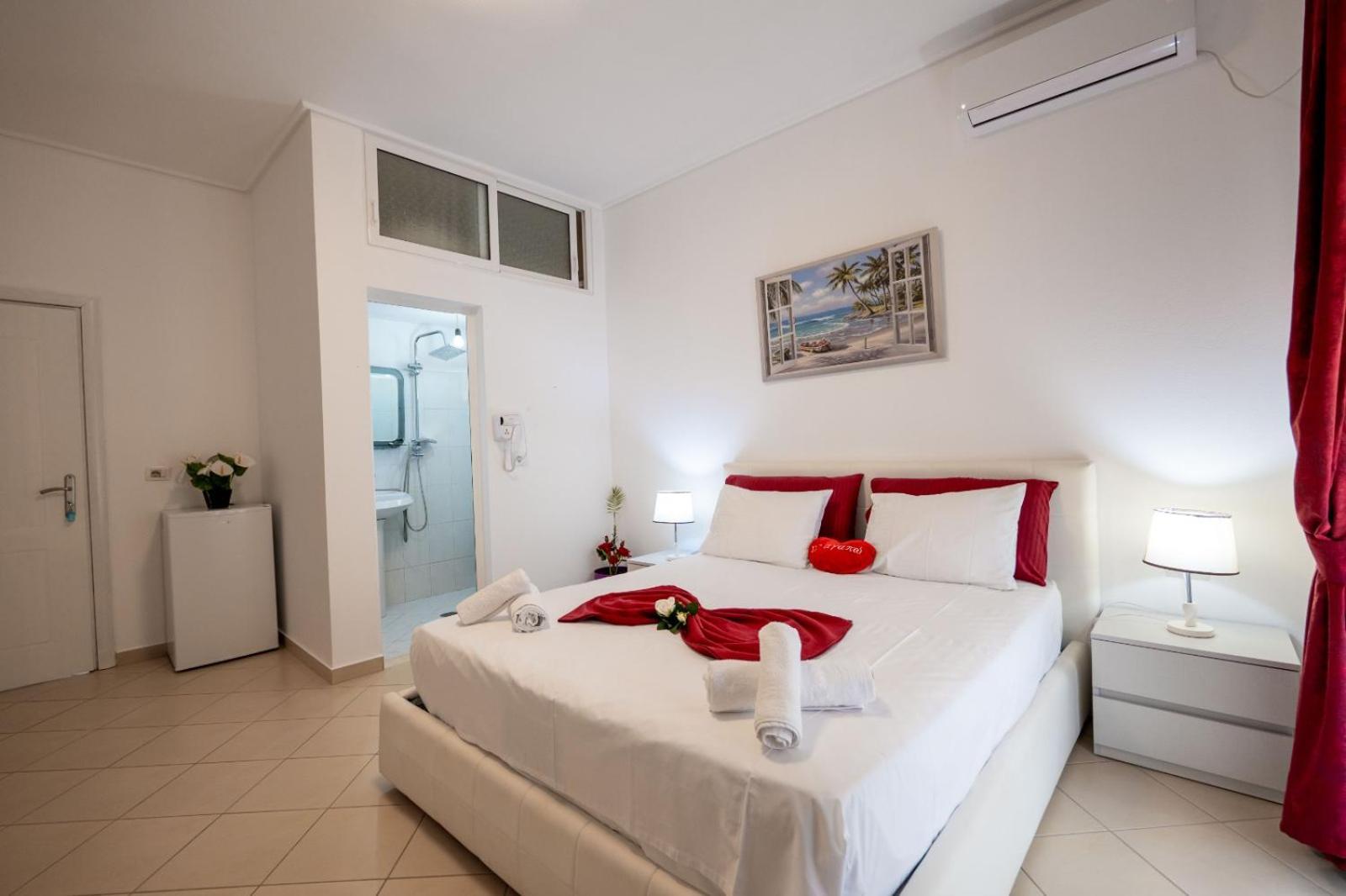 Vila Basho Sarande Exterior photo
